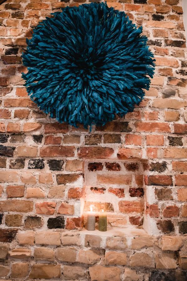 Big Design Apt - Sleeps 12 - Best Location Riga Bagian luar foto