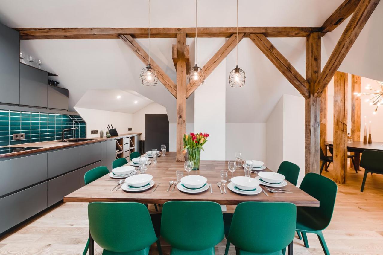 Big Design Apt - Sleeps 12 - Best Location Riga Bagian luar foto